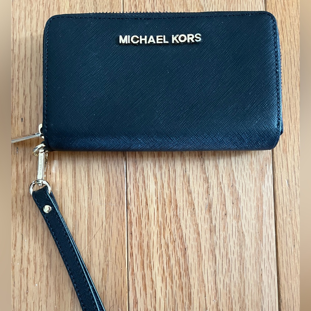 Michael Kors Wallet Wristlet